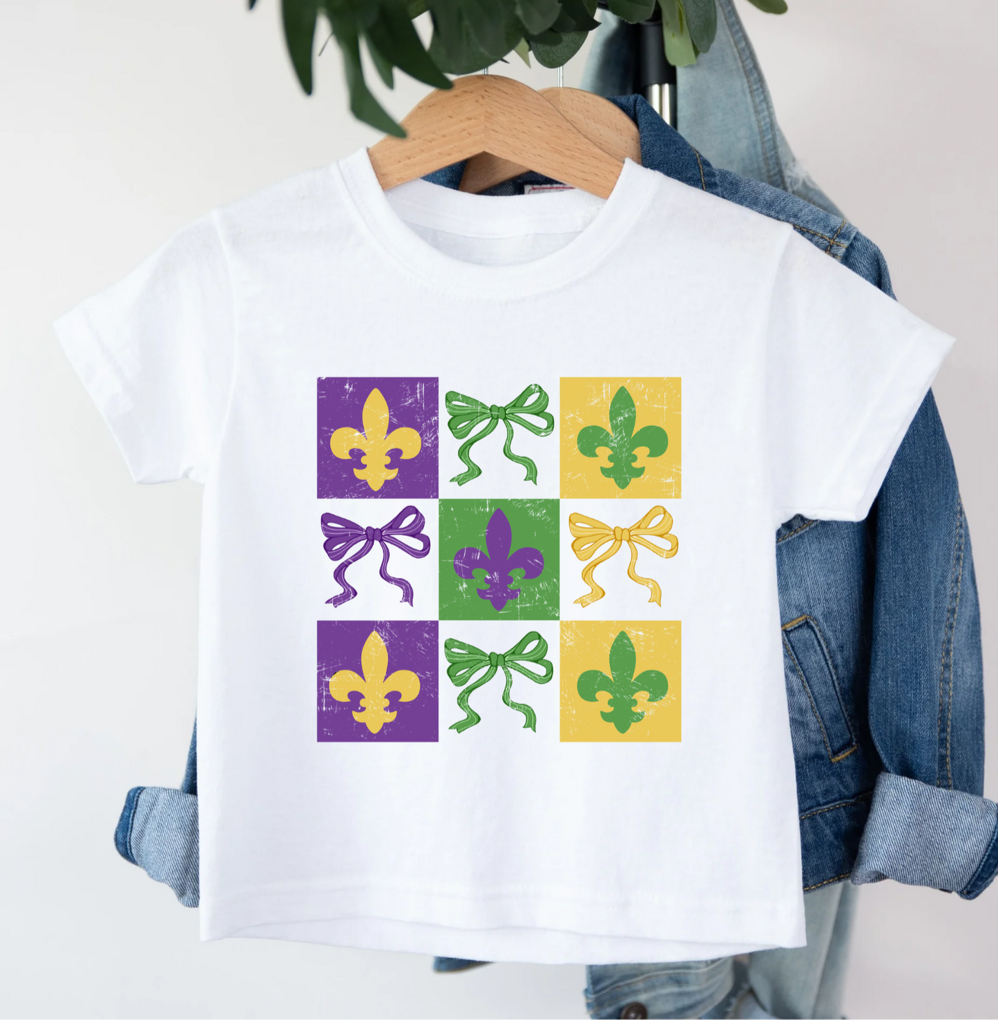 Fleur De Lis & Bows Tee - MUDBUGSBTQ