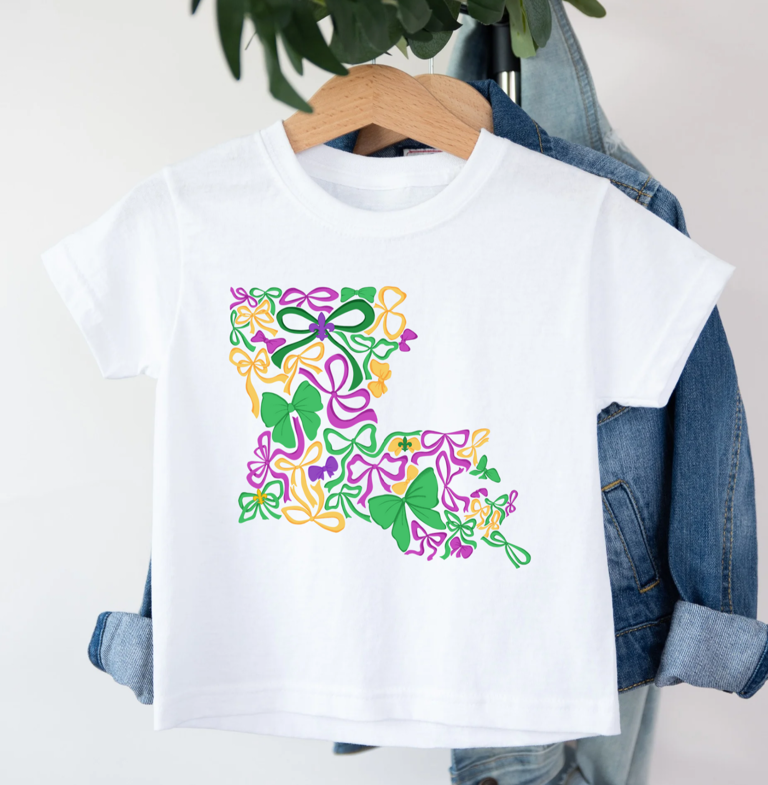 Louisiana Bows Tee - MUDBUGSBTQ