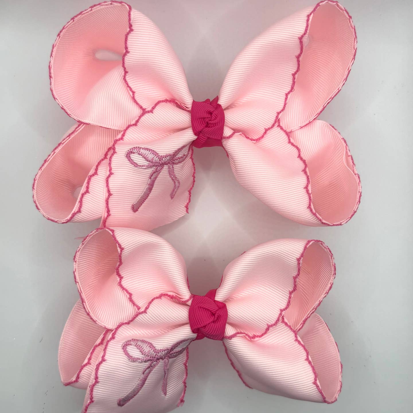 Hot Bow Moon Stitch Bow